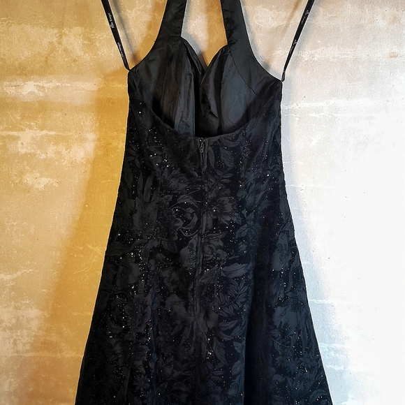 black vintage floral halter dress - 3/4 - Picture 5 of 6